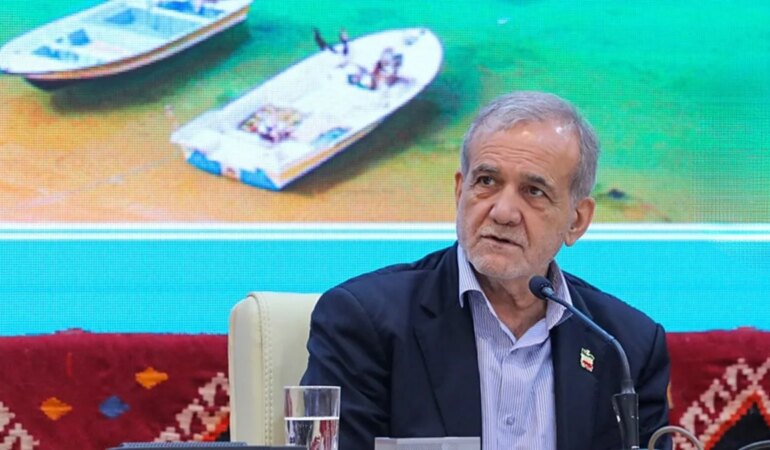 İran Cumhurbaşkanı’na Türkçe Şiir Desteği!