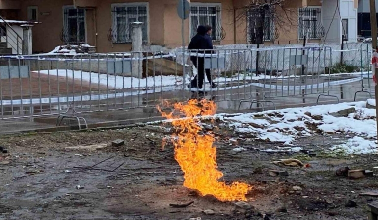Kartepe’deki Metan Gazı Yangınına Vali İnceleme Yaptı
