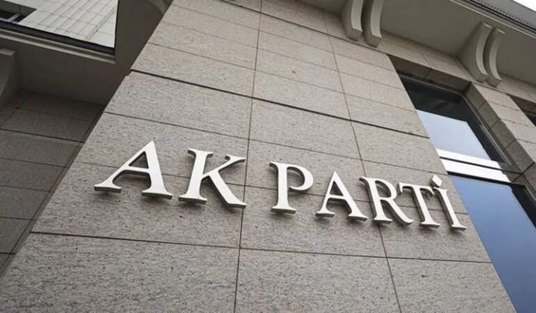 AK Parti’den 28 Şubat’ta Darbe Zihniyetine Tepki