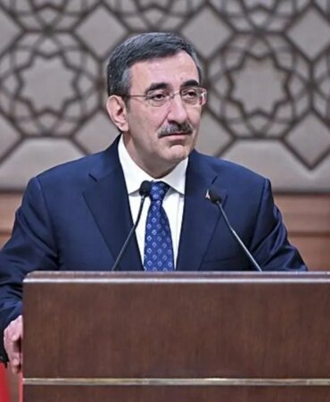 cumhurbaskanligina-cevdet-yilmaz-vekalet-edecek-1739156481828.jpeg