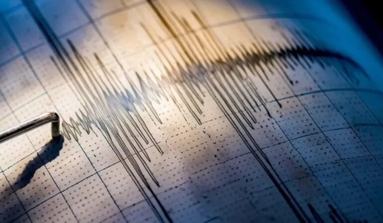 Endonezya’da Şiddetli Deprem: Sarsıntılar Devam Ediyor