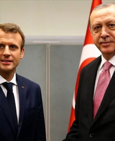 son-dakika-baskan-erdogan-macron-ile-gorustu-1738948902737.jpg