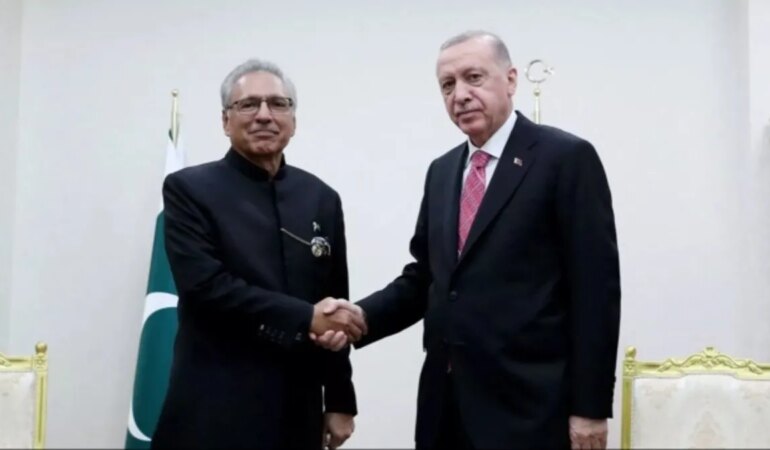 Erdoğan, Zerdari ile Havalimanında Görüştü