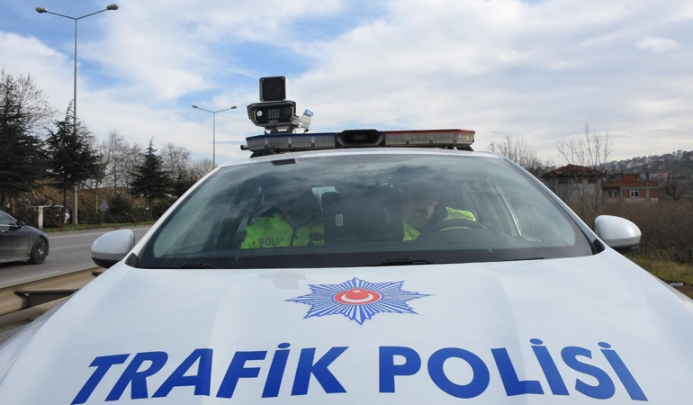 Trafikte Hız İhlali: Önlem Alın, Hayatınızı Koru!