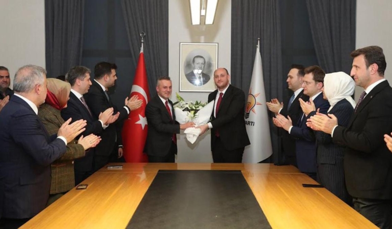 AK Parti’de Devir Teslim: Ahmet Büyükgümüş Görevde!
