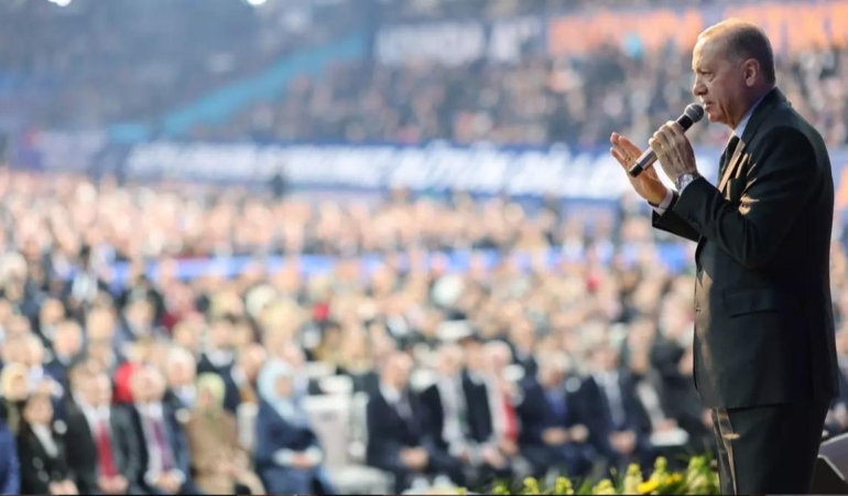 AK Parti, yeni ve güçlü isimlerin olduğu MKYK listesiyle ses getirdi