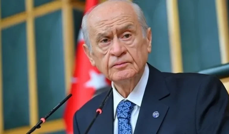 Bahçeli’ye Geçmiş Olsun Mesajları Yağdı