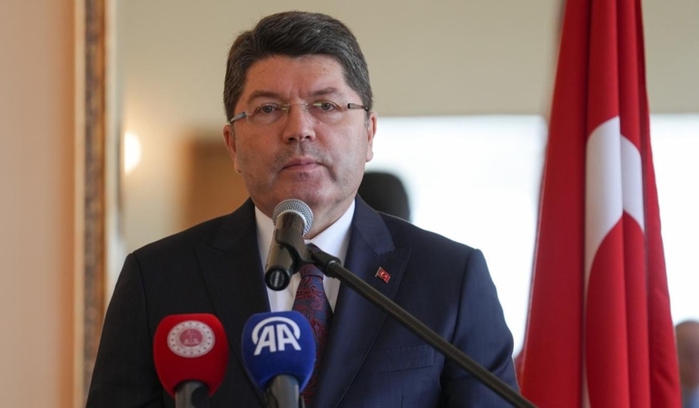 Bakan Tunç duyurdu: Mahkeme sayısı 10 bin 237'ye yükseldi