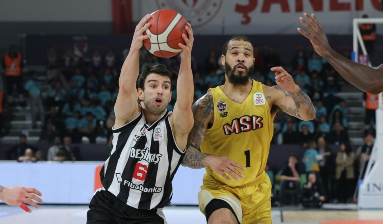 Beşiktaş Fibabanka, Finale Yükseldi: 83-63
