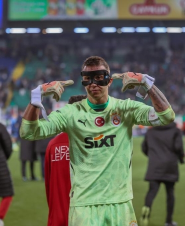 fernando-muslera-hepimiz-920_2-41.jpg
