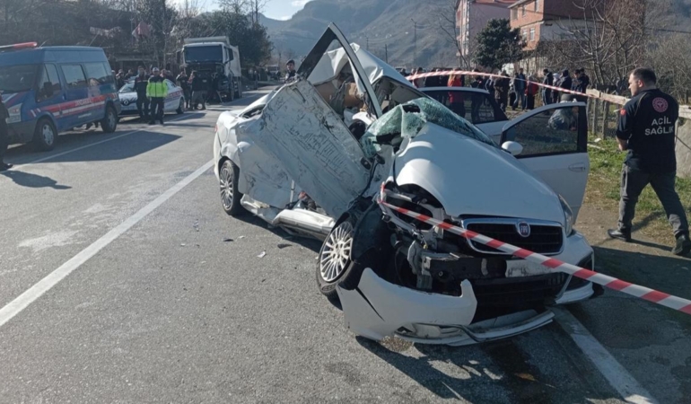 Tirebolu’da Feci Kaza: 4 Ölü, 1 Yaralı!