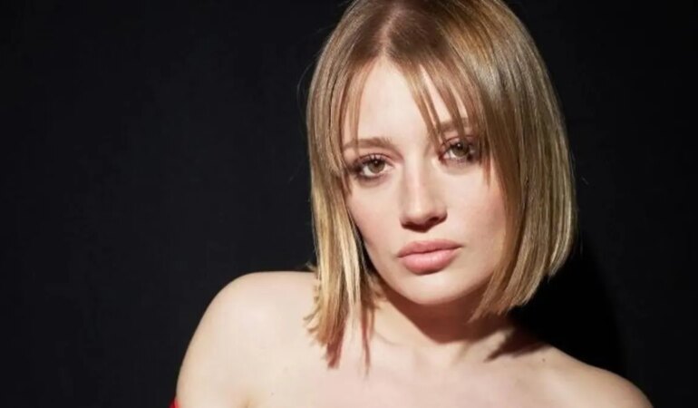 Gizem Karaca’nın Hamilelik Paylaşımı Dikkat Çekti