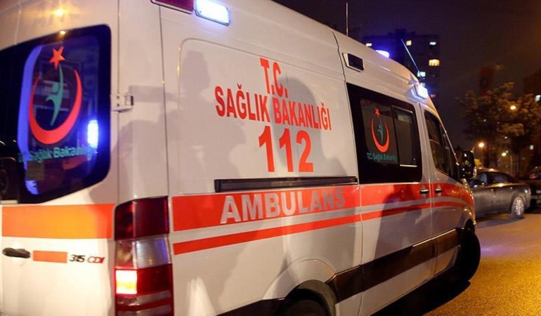 İzmir’de Feci Kaza: 1 Ölü, 3 Araç Çarpıştı