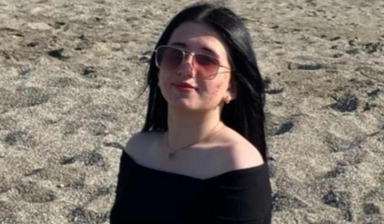 Genç Kız 16 Günlük Mücadelenin Ardından Hayatını Kaybetti