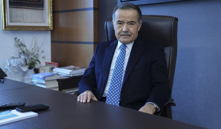 Komisyon çalışmalarını bir ay daha uzatmayı planlıyor
