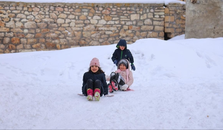 Sinop’ta Eğitime Kar Engeli: Okullar Tatil!