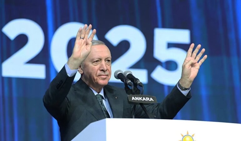 AK Parti MKYK Toplantısı ve Yeni Üyeler Belli Oldu!