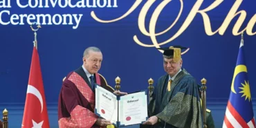 son-dakika-baskan-erdogana-malezyada-fahri-doktora-verildi-ortakligimizi-kapsamli-stratejik-duzeye-c.webp