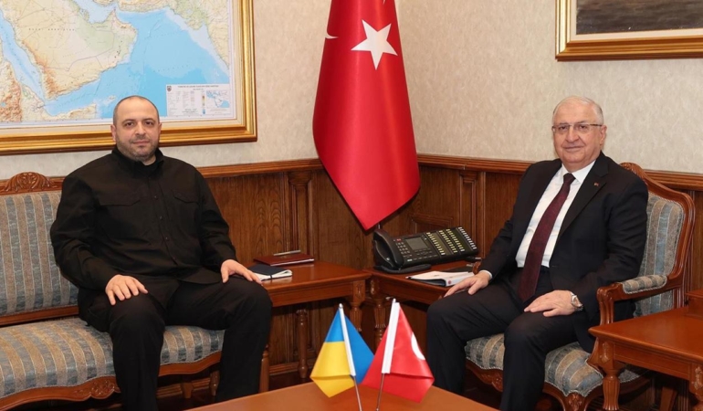 Ukrayna Bakanı Umerov, Türkiye’de Törenle Karşılandı