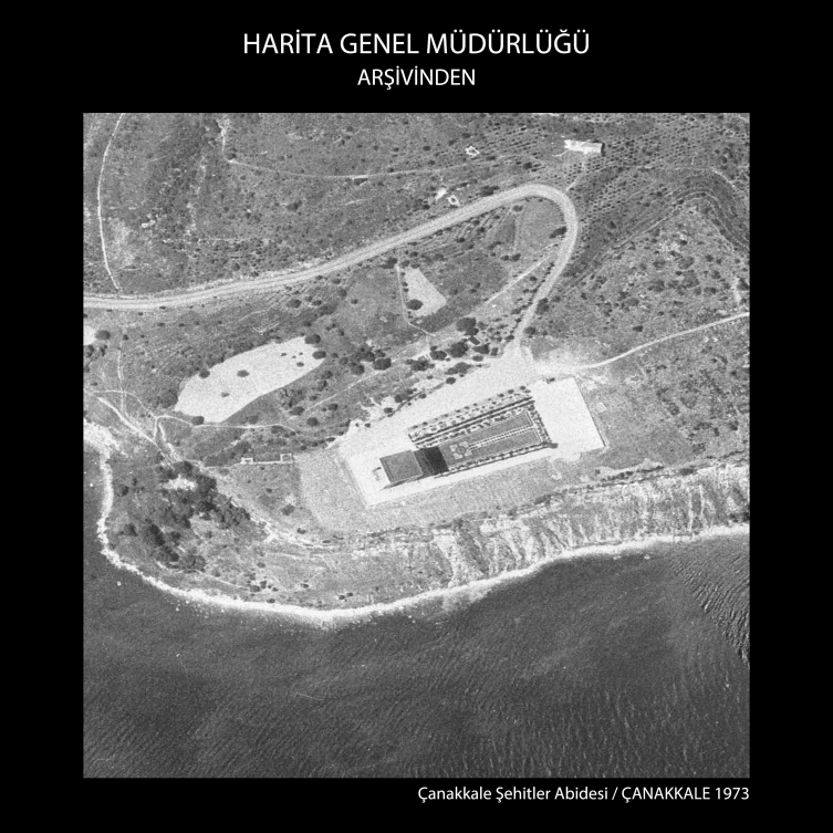 MSB, Çanakkale Şehitler Abidesi'nin tarihi fotoğraflarını paylaştı