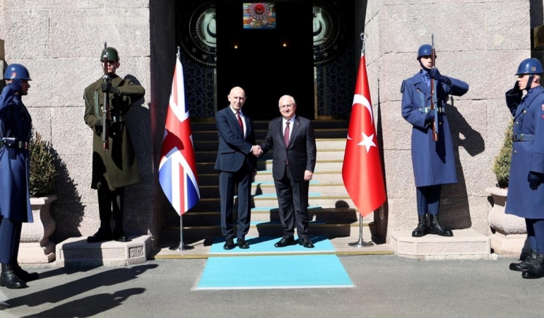 Bakan Güler, İngiliz mevkidaşıyla görüştü