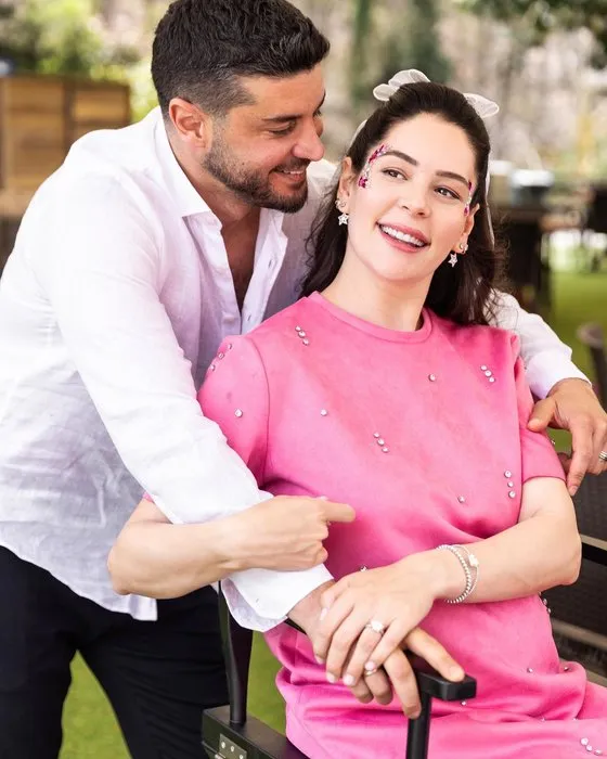 Anne-kız günleri için sabırsızlanıyor... Oyuncu Yıldız Çağrı Atiksoy’un Milena’yla eğlenceli paylaşımı!