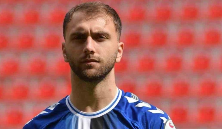 İsmail Karataş Cezalı, İzmir Maçında Yok!