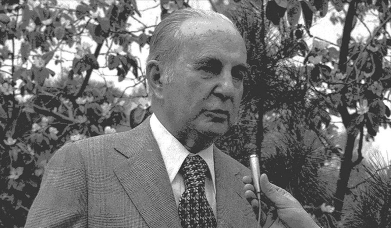 Münir Nurettin Selçuk: Türk Müziğinin Efsanesi