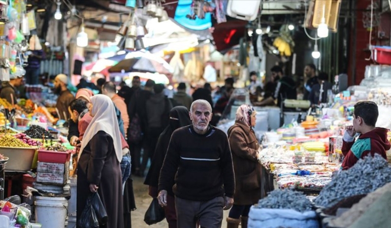 Pakistan’da İşletmeler Filistin İçin Dükkan Kapattı