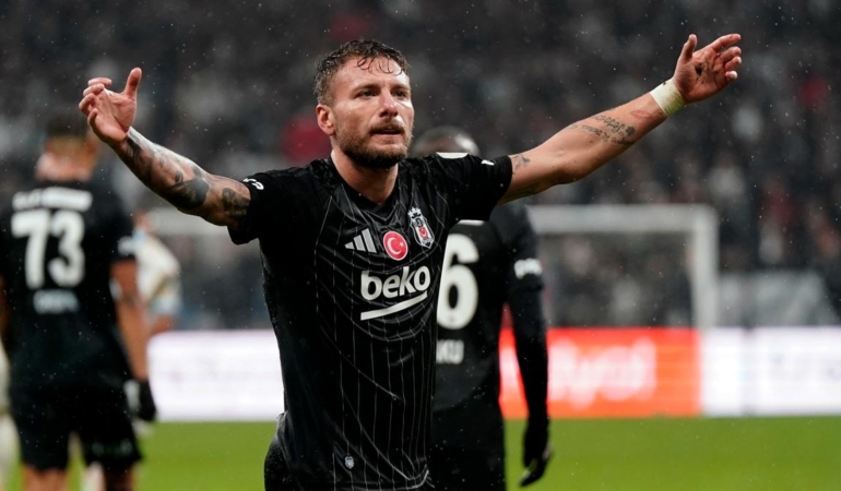 Immobile’den Gece Yarısı Flaş Paylaşım!