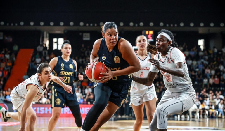 Fenerbahçe, Kadınlar Ligi Şampiyonu Oldu!