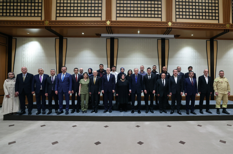 Cumhurbaşkanı Erdoğan: Türkiye Yüzyılı, emek ve alın terinin yüzyılı olacak