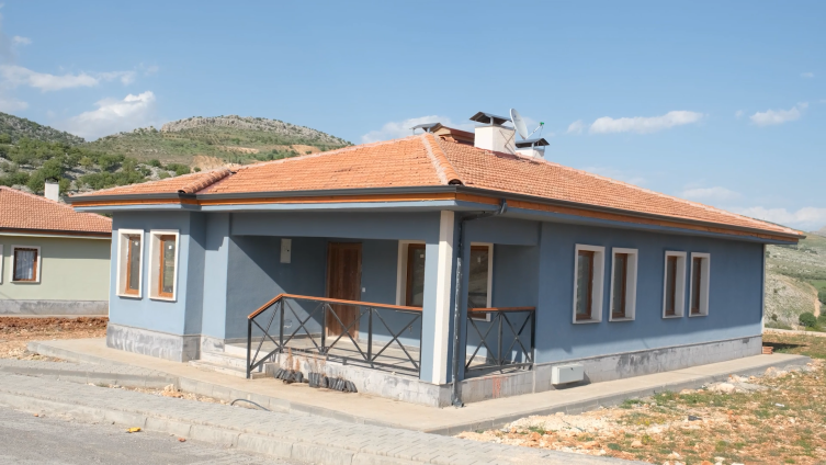 Adıyaman’ın Zey Köyü kayalık zeminde yeniden kuruldu