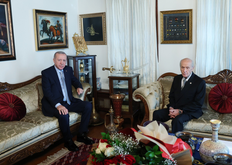 Cumhurbaşkanı Erdoğan, MHP Genel Başkanı Bahçeli'yi ziyaret etti