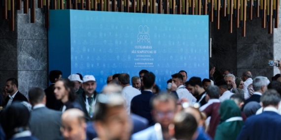 uluslararasi-aile-sempozyumu-2365979.jpg