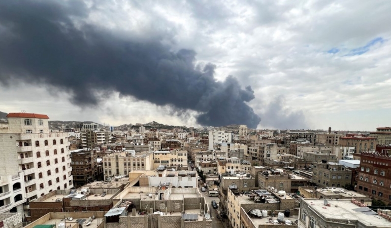 İsrail’den Yemen’e Saldırı: Havalimanı Hedefte!