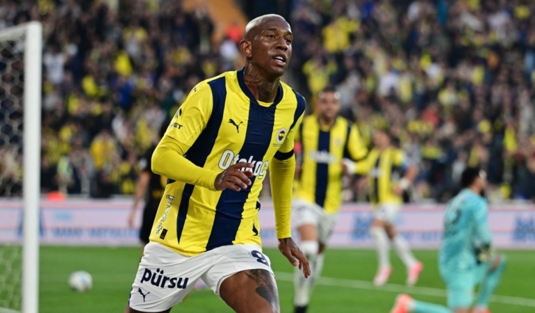 Talisca: “Brezilya’nın teknik direktörü güçlü olmalı”
