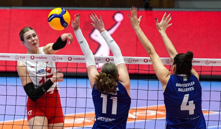 Aras Kargo Voleybol Takımı’na Üç Yeni İsim!