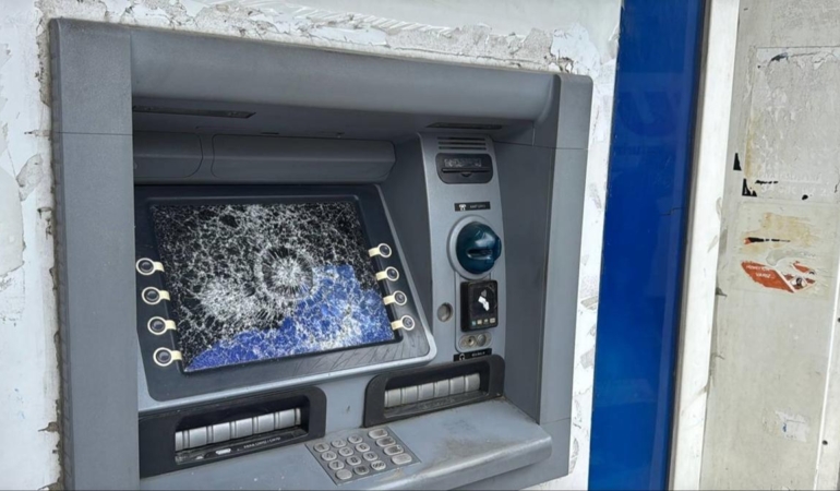Yenidoğan’da ATM’ler Kırıldı, Vatandaş Mağdur!