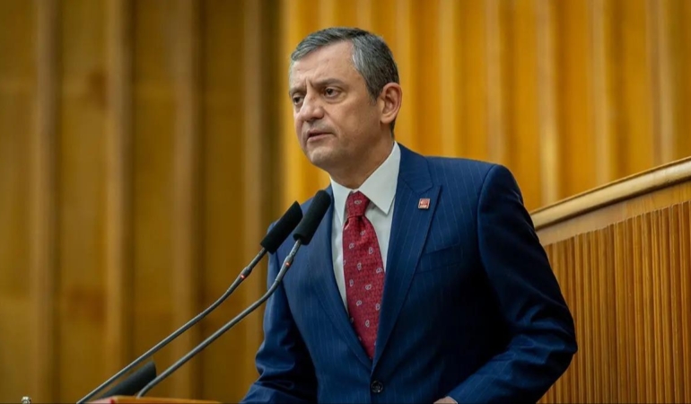 Özgür Özel: ‘Köpek Yasası Cinayeti İşletiyor’