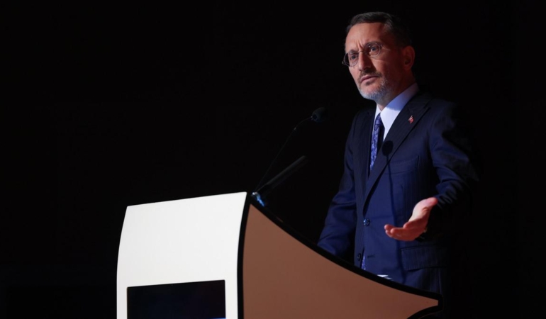 İletişim Başkanı’ndan Özgür Özel’e Sert Yanıt!