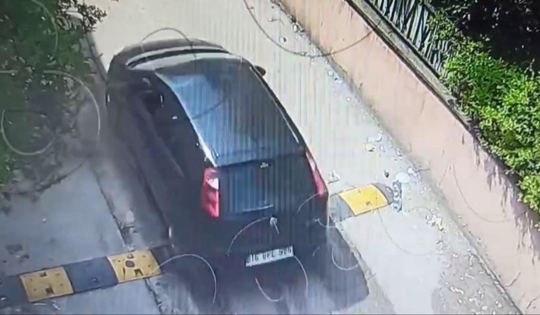 Yardımcı Olurken Aracı Çalan Hırsız Yakalandı!