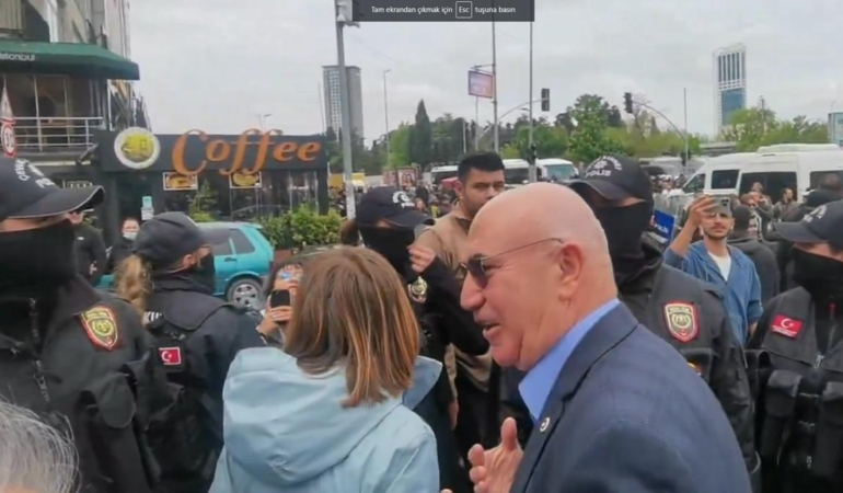 Taksim’de Güvenlik Önlemleri: Gözaltılar Yaşandı