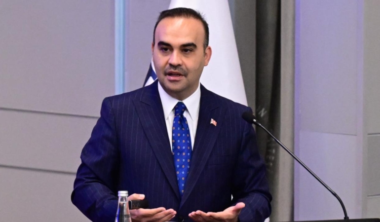 sanayi-ve-teknoloji-bakani-mehmet-fatih-kacir-2241225.jpg