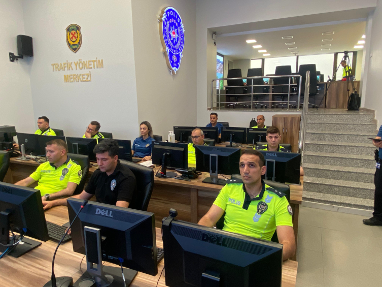 Yolcu otobüslerinde 3 bin polis 'gizli yolcu' olarak denetim yapacak
