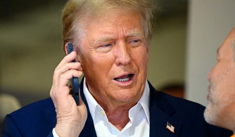 Trump, Akıllı Telefon Pazarına Giriş Yapıyor!