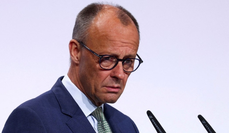 Merz: İran Rejimi Zayıfladı, Geleceği Belirsiz
