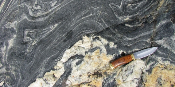 En Eski Kayalar: Dünya Tarihini Aydınlatıyor!