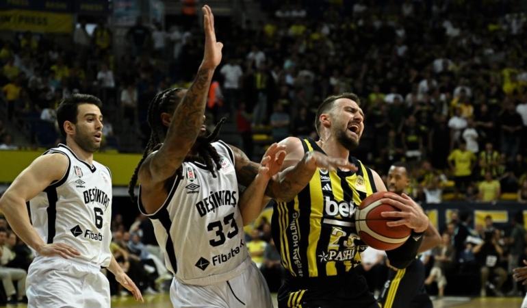 Beşiktaş’tan Hakem ve Holiganizme Sert Tepki!