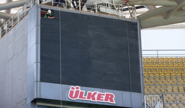 Fenerbahçe Stadyumu’nda Yenilik: Yeni Scoreboardlar!
